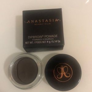 NWOT Ebony Anastasia Beverly Hills Dipbrow Pomade